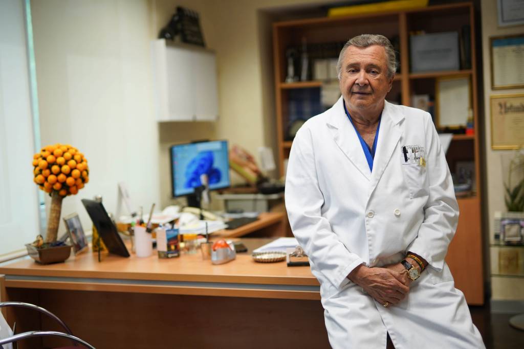 Dr. Enrique Pérez-Castro, Jefe de la Unidad de Urología del Hospital Universitario La Luz